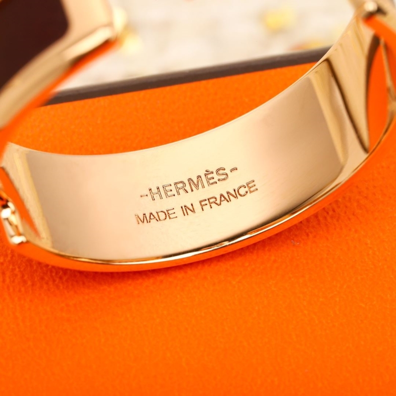 H**me5 bracelets